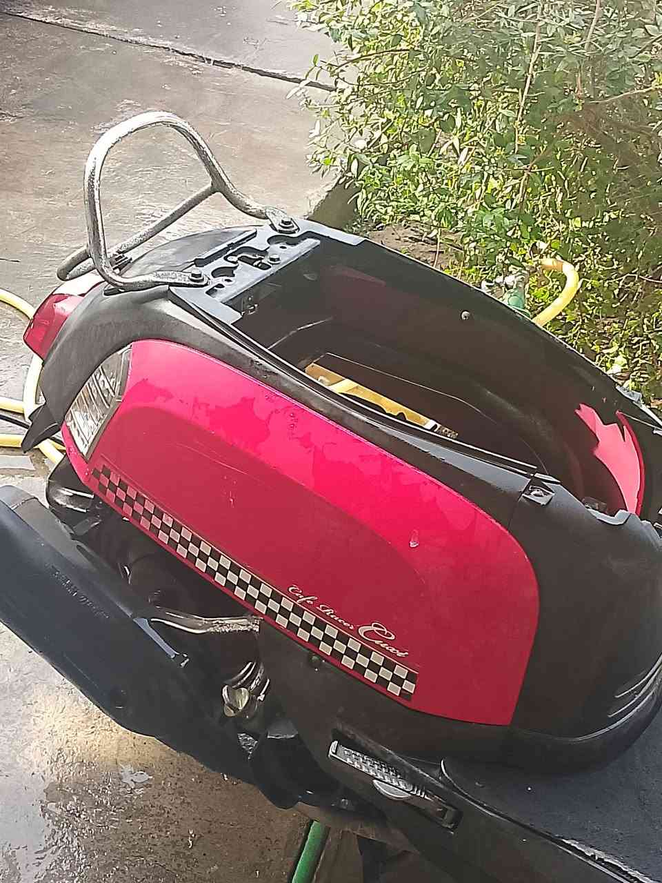 بوليس
حمره داخل رصاصي دراجه نازله بشهر ثاني يوم 16 دراجه خرسه ناعمه حلوه للبيع او مراوس ب gtr
سعر 900
رقمي 
***********
