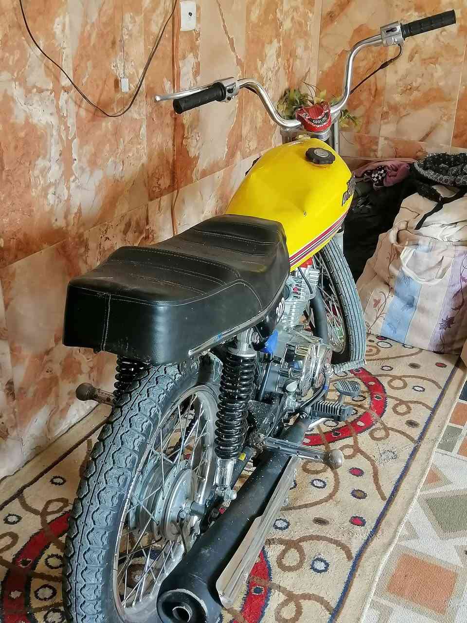 السلام عليكم شباب دراجه للبيع أوراق سكنر الشراي يجي خاص وبي خير ويدلل رقمي (***********) مكاني عماره أبو رمانه
