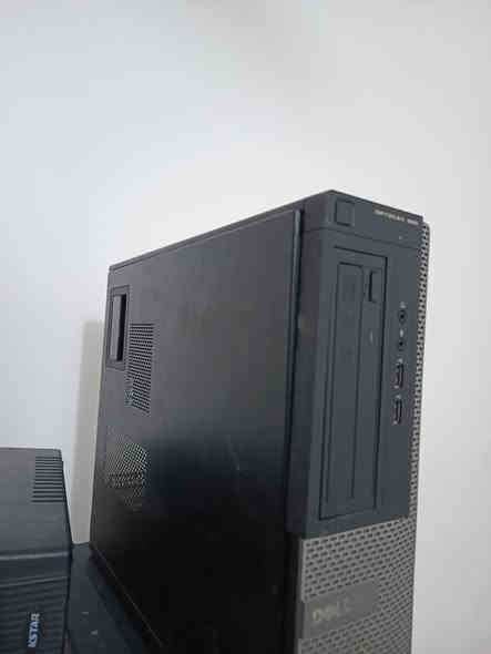 السلام عليكم كيس سستم السعر خاص مكان حله حي طياره 
***********
معالج: i5-2500
رامات :8
هارد :500
كامل ويا شاشه وكيبورد وماوس
