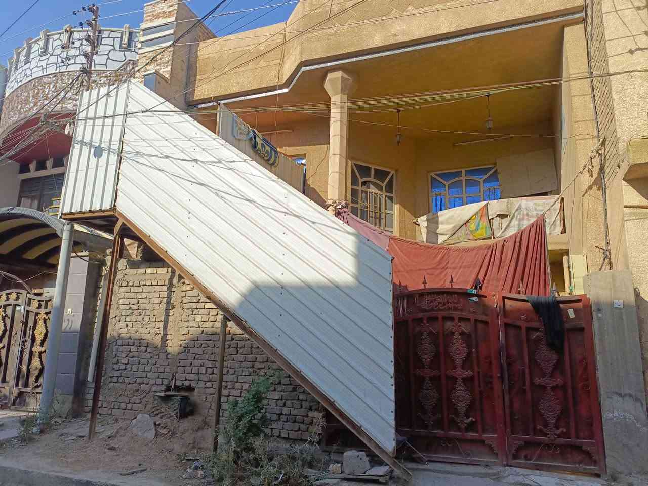 السلام عليكم
بيت للبيع بمساحة 150 م² في الشعلة – أم نجم، قرب ملعب توري، بصف عمارة تجارية وعلى الشارع  يتميز بموقع ممتاز، والبيت مكوّن من طابقين.

للاستفسار والتواصل، يرجى الاتصال على الرقم واتس التالي***********‬
