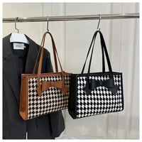 حقيبة توت باك • قياس 30x24 • نص درزن