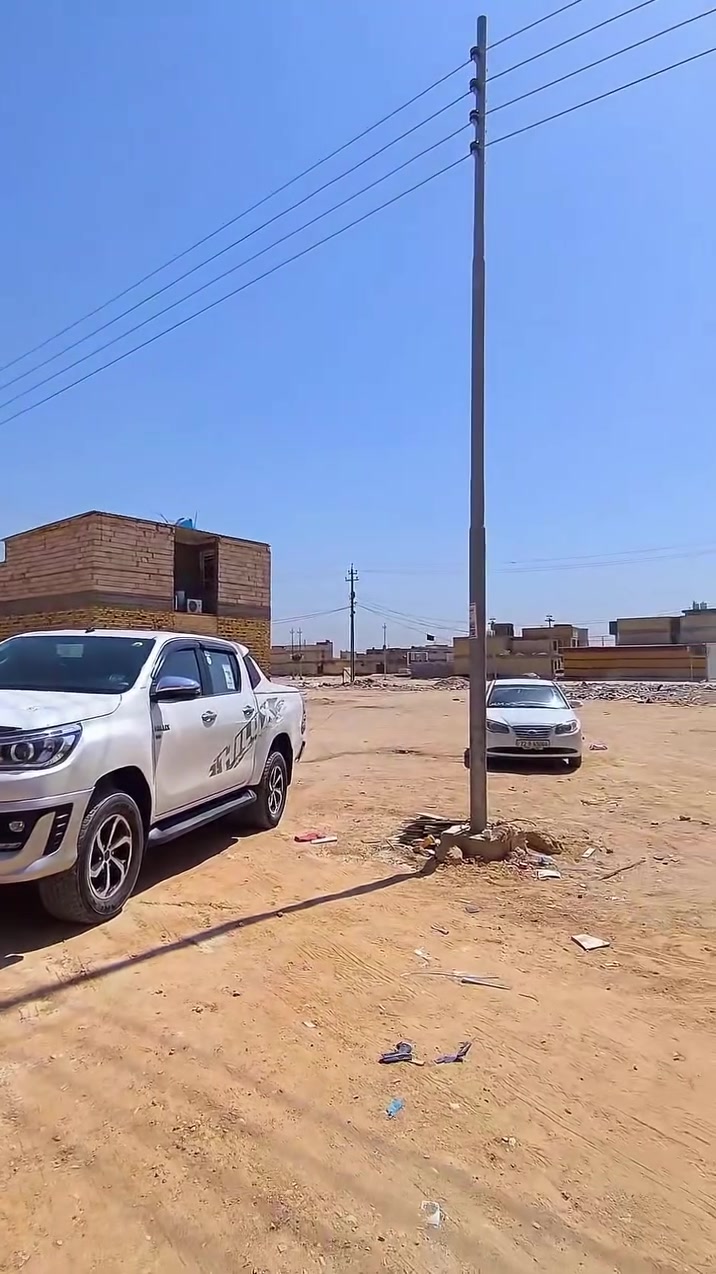 🏠 دار للبيع – النجف الأشرف / حي النداء قرب شارع 60
📐 المساحة: 100 متر
🏡 طابق ونص – طابو صرف
🏗️ بناء درجة أولى
🧱 بناء طابوق جمهوري + أساس وسقف كونكريت
🔹 الطابق الأول: غرفة نوم + صالة + مطبخ + استقبال + حمام داخلي + حمام خارجي
🔹 الطابق الثاني: غرفة + صالة
📍 الموقع: النجف الأشرف / حي النداء قرب شارع 60
📞 للاستفسار: ***********
 #عقارات #بيع #شراء
