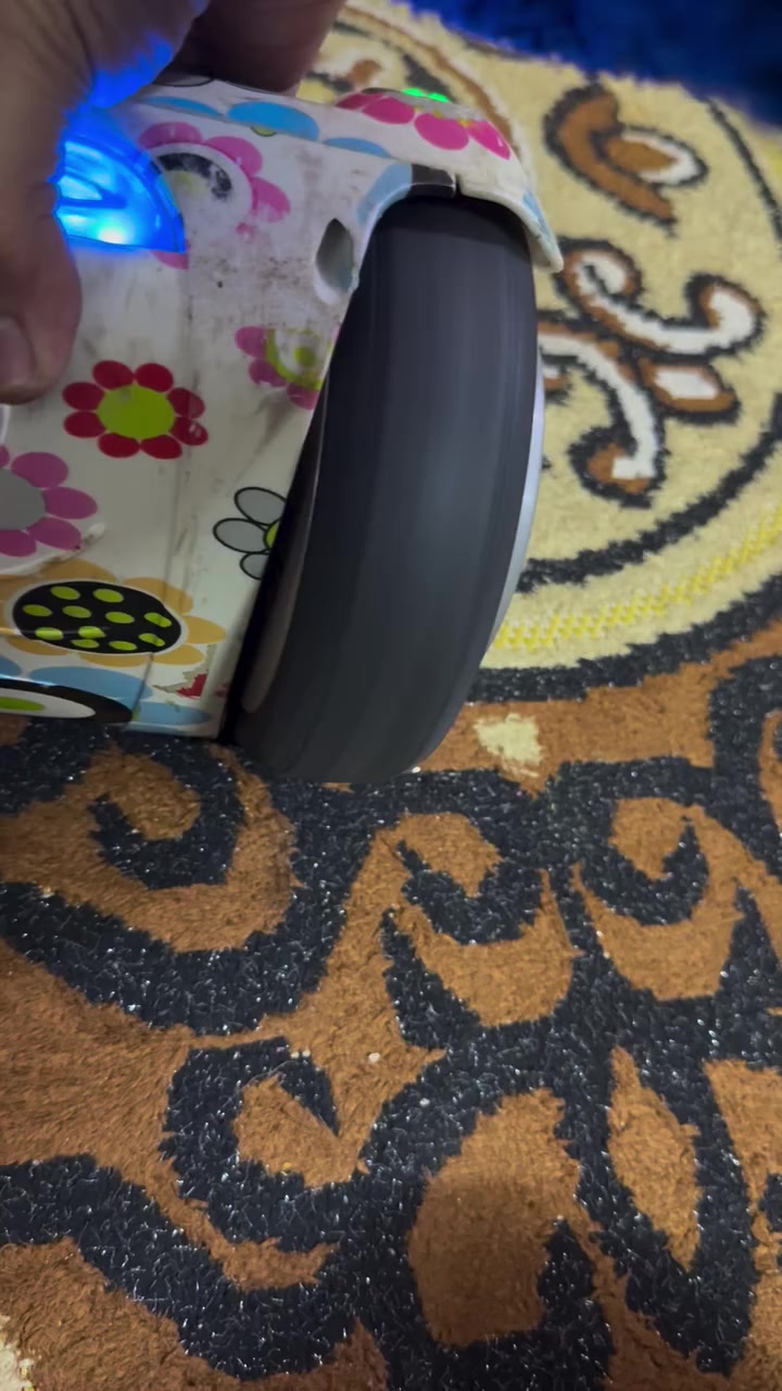 سكوتر للبيع كامل ابلوتوث يوجد توصيل ***********
