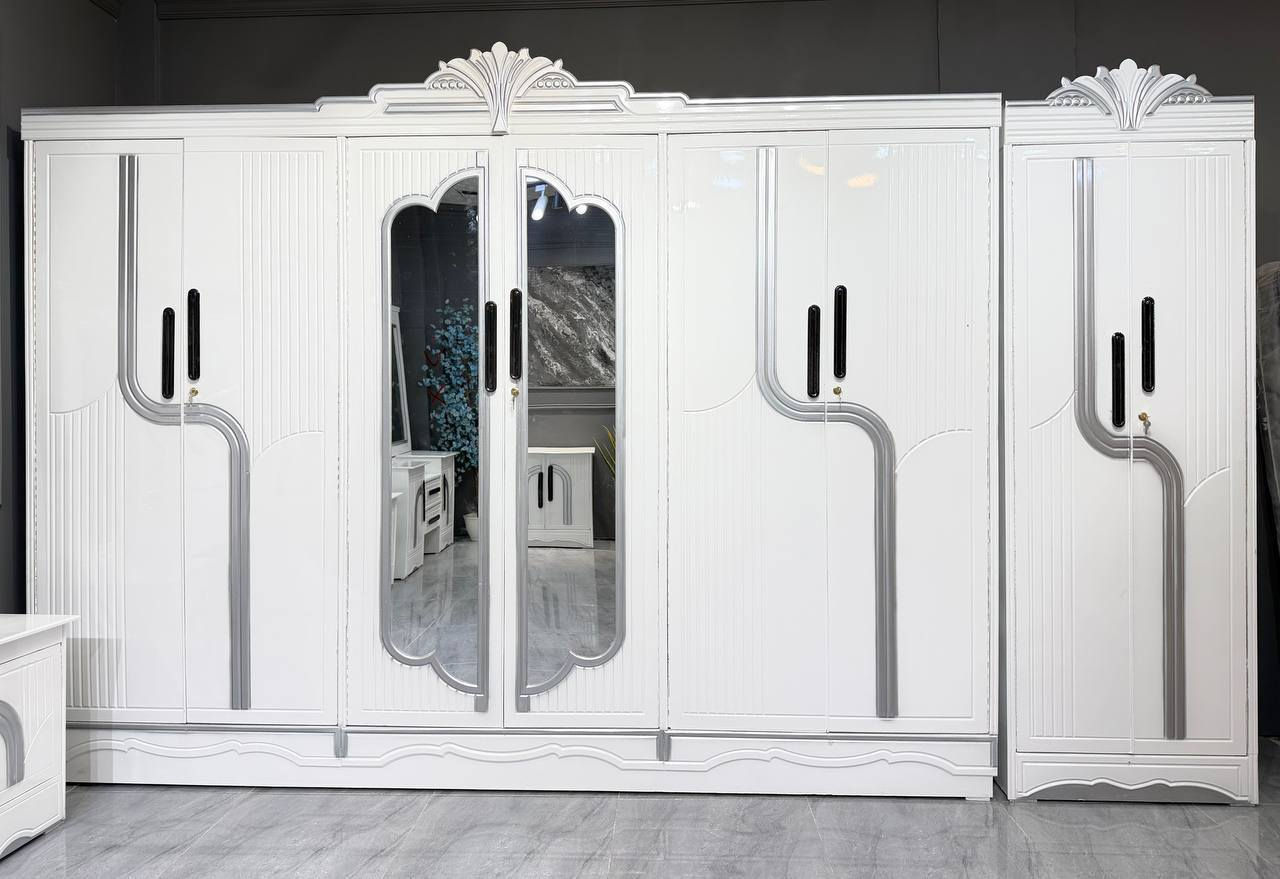 السعر // 950
🔅تفاصيل الغرفة المرمري  ....

خارج ٤ملم ام دي اف 🔺
وداخل معاكس ٣ملم 
صبغ حراري  درجة اولى 

عدد القطع  ٧ قطع 😍
🔺1 //جرباية  قياس  ١٦٠ × ٢٠٠ 
🔺//ميز جانبي ايسر قياس ٥٠
🔺2// وميز  جانبي  قياس ٥٠
🔺3// زاوية ارتفاع مترين عرض ٨٠
🔺4// وميز بلازمه  
🔺5//وميز مراية ارتفاع مترين عرض ١٢٠
🔺6// وكنتور ٦ باب  ارتفاع مترين و١٥ طول ٣ متر و١٥

القطعه الثامنة حسب الطلب شازلون
سعرها ٥٠ الف ❤️

(توصيل مجاني مركز بغداد )
التوصيل يشمل الشد مجاني 🔥
(اطراف ٥٠)
باقي المحافضات حسب البعد
شازلون سعرها ٥٠ الف
شازلون مخزن ٧٥ الف


**إذا كنت صاحب هذا الإعلان وتريد حذفه لأي سبب، رجاءا أرسل رسالة إلى الدعم الفني**