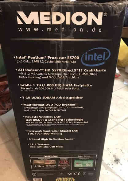 السلام عليكم جميعاً
من بعد اذن اصحاب الگروب المحترمون ؛
اعرض للبيع جهازي الكمبيوتر الشخصي ( دسك توب) من شركة ميديون( Medion MT14) الماني الصنع  Multimedia Pc Akoya P4370 …
مع قرص ( Windows) من شركة مايكروسوفت الاصلي ( غير مستنسخ) مع قرص تعريف اجزاء الهارد وير..
الجهاز مستعمل وبالباكيت الاصلي مع كيبورد بلوتوث ..
الجهاز برام 3GB/ DDR  (وبدون الهارد دسك ( القرص الصلب ) وبدون مشغل الاقراص ( سي دي پلير) ..
الجهاز احترافي لاصحاب الصوتيات والمرئيات…
الجهاز مجهز للهارد دسك الربط الخارجي
ومجهز لقراءة كافة انواع الكارتات ( SD, MicSD, …..وغيرها)
 4 مخارج USB ..
كارت شاشة متطور…
باقي المواصفات موضحة بالصور..
نظام البيع فحم وذلك لعدم استخدام الجهاز منذ خمس سنوات ….
مكان الجهاز: بابل / حله
يوجد توصيل لكافة محافظات العراق وبالسعر المعتاد لدى شركات الشحن والتوصيل…
سعر الجهاز 100 الف دينار عراقي
☎️ ***********
