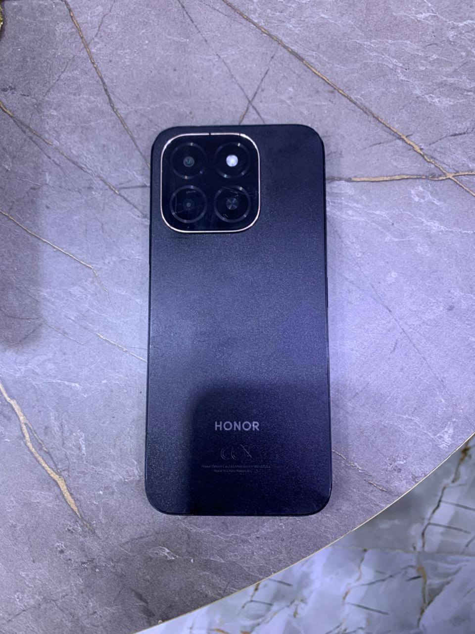 هونر 6xc الحديث جهاز نضيف بمعنى الكلمة إصدار 2025 ذاكره 128كلشي شغال بي لامفتوح ولاملعوب بي يدعم كل البرامج سعر 100وبي مجال بسيط البصرة، زبير ***********
