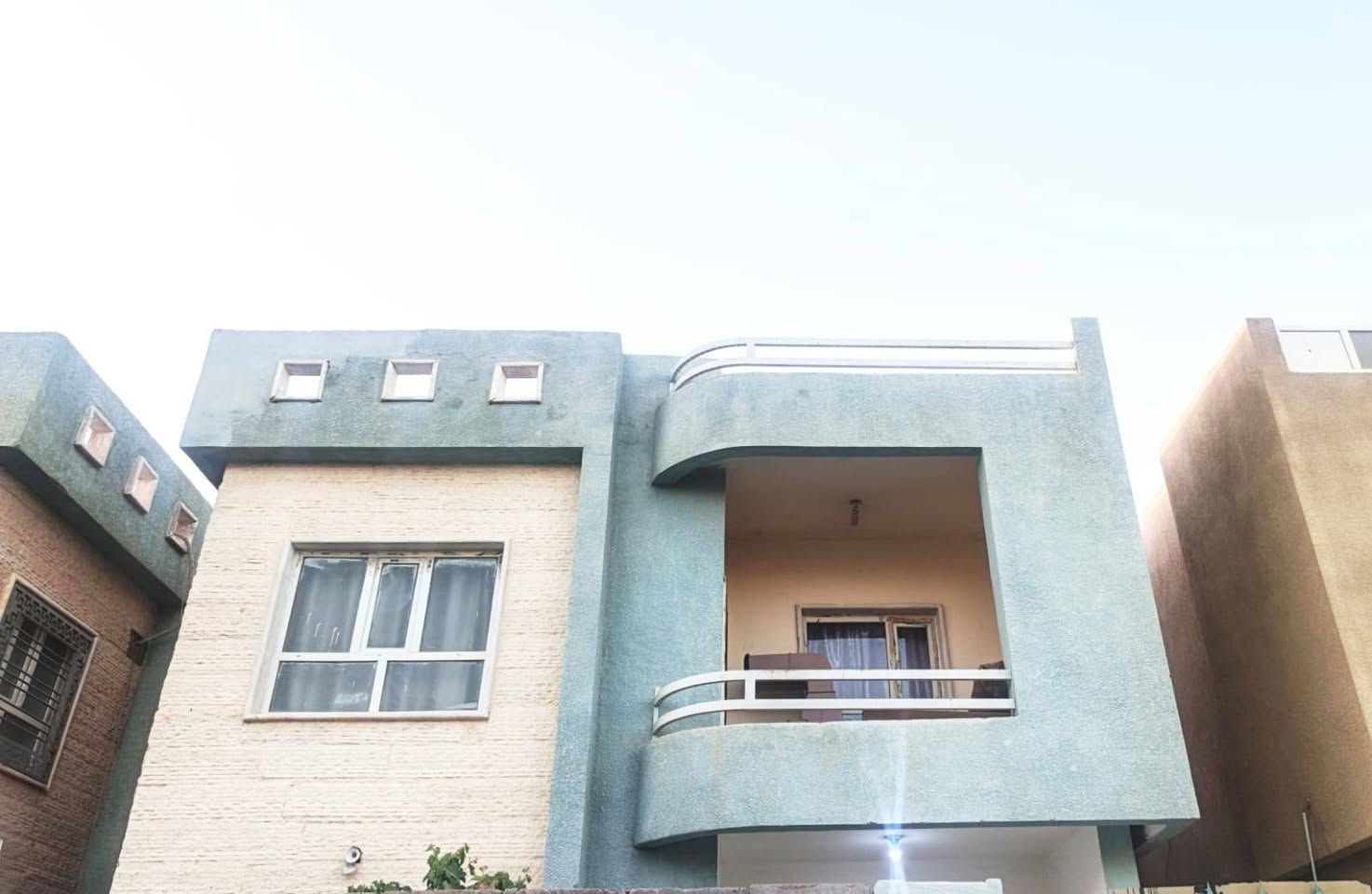 بيت للبيع مجمع الهندسي مقدمه 60مليون قفل والباقي 100 مليون أقساط 500 الف بلشهر طابقين، ابو صرف تريد احولك من المصرف تريد يبقه بسم صاحبه، مساحه 240 بناء طابوك المرحله الأولى
مكتب كريم العبيدي ***********
