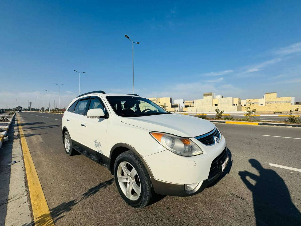 السلام عليكم للبيع هونداي فيري كروز موديل ١٢ رقم أربيل دولي كفاله مكينه كير تدفه تبريد باقي المواصفات بل سونار مع الصور تريد وكاله تريد تحويل مكان السياره كربلاء السعر ١٣٥ بيه مجال ***********/***********
