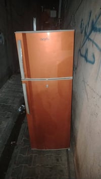 ثلاجه • شغاله • نضيفه