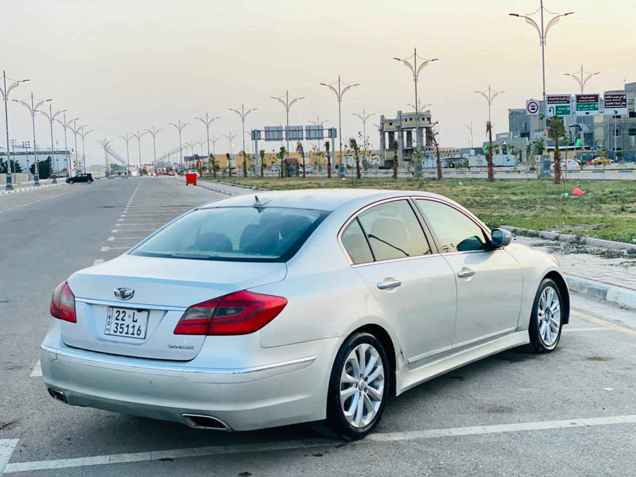 جنسس مديل 2013امريكي حادثه جاملغ وبنيد بدون داخل باقي السياره مكفوله من الضربه والصبغ سياره جديده وجاهزه حداديه تخم تاير محرك وكير مكفولات محرك 6سلندر مواصفات شاشه كامره تحكم استيرن بصمه تشقيل بصمه ابواب داخل بيجي كشنات جلد وكهربائي مري شفط رقم أربيل دولي السعر 96مع مجال للأستفسار ***********مكان السياره كربلاء( مكلف بالنشر )
