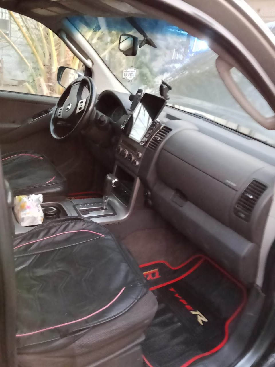 سياره نيسان باتفندر موديل 2007
سياره جاهزه من كلشي تبريد  شغال 
تبريد 3 قطع 
منضومه غاز انسى البانزين 
مكينه كير حداديه كله مكفوله
السعر 110 وبيه مجال بسيط شراي اتصل وتدلل ***********
مكانه بغداد الشعله بغداد, العراق
