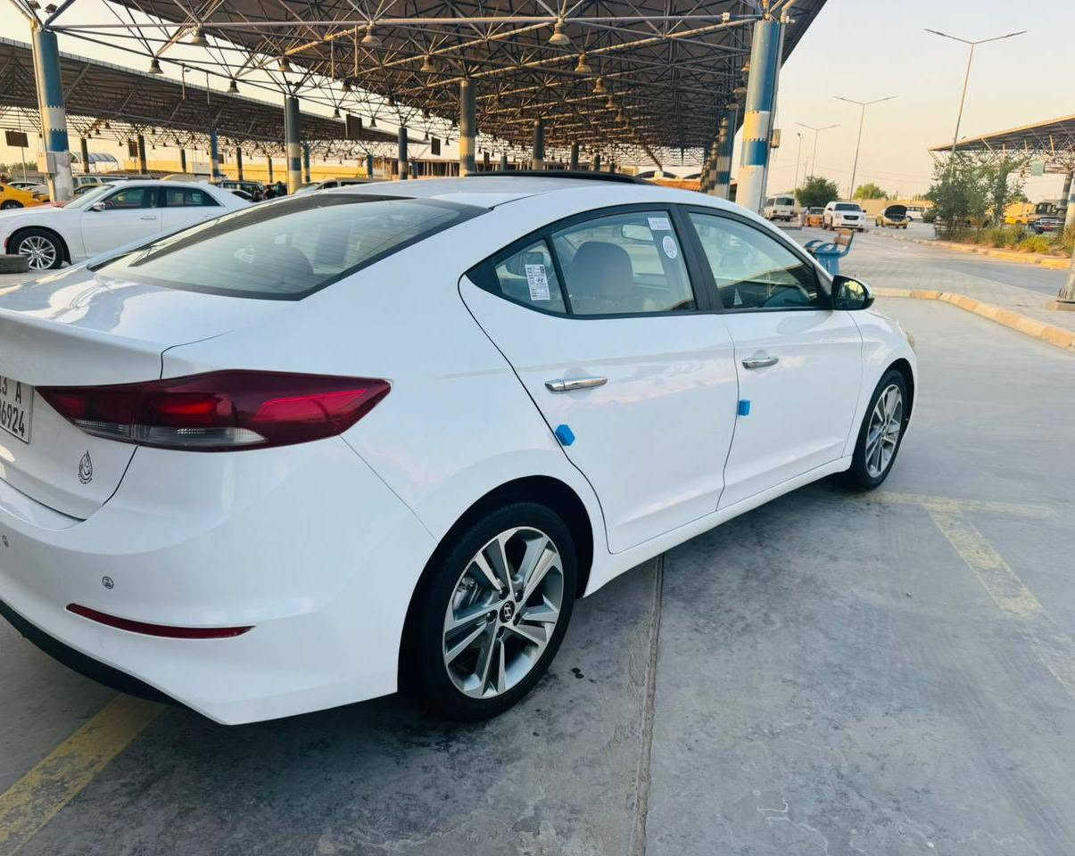 سلام عليكم
النترا 2019خليجي 

مكينه 2000مفتوحه 

ماشيه 154الف 

رقم دولي سنويه مجدده باسمي 

فول مواصفات معروفه مواصفاتها 

سياره بيها تبديل باب امامي وتصليح الجاملغ الامامي والباقي كفاله 

سياره جاهزه للأخير مكينه وكير وحداديه وتخم تاير وتبريد ودوشمه كله كفاله 

مكان ناصريه بطحاء 

سعر 130بيها مجال بسيط 

***********
