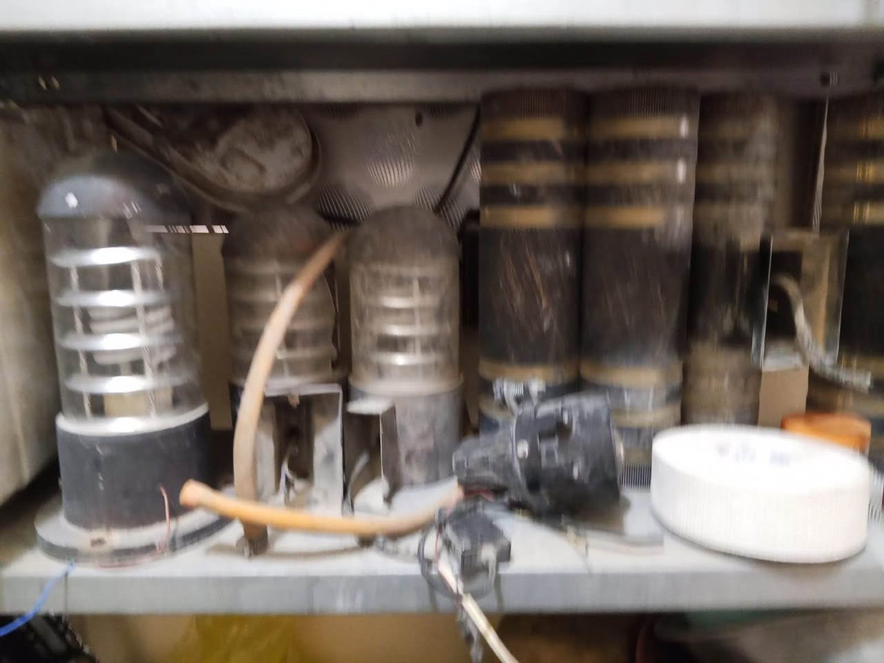 جهاز جري جديد ٣٥٠ وبي مجال 
وثريات قيم واخذ جدد شغالات
*********** بغداد, العراق
