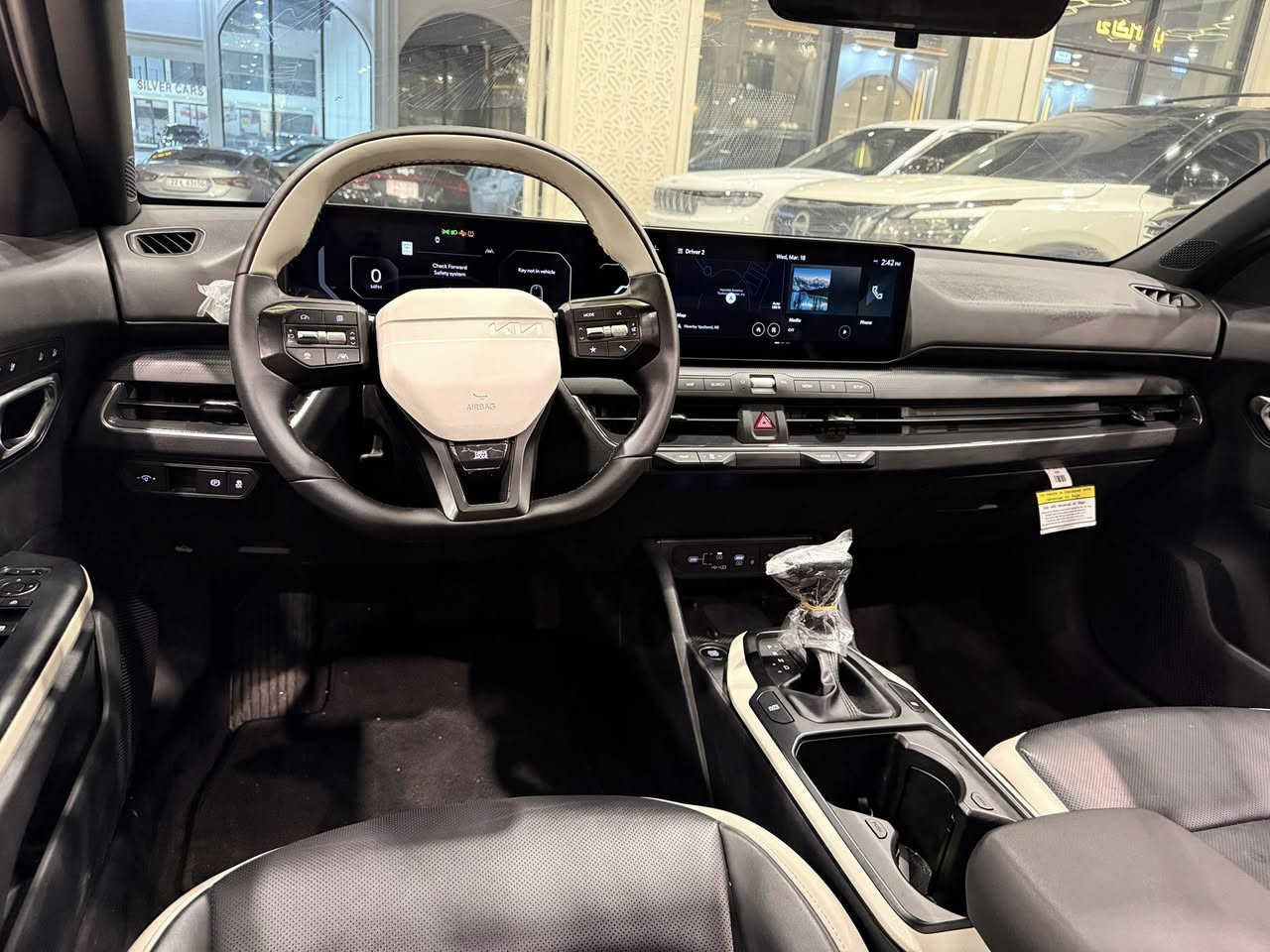 كيK4 وارد امريكي موديل 2025 محرك2.0دوش يعني مرغوب مواصفات GT فول شاشه جبيره كاميره خلفي شاشه بلكامل الكتروني بصمه شغال عن بعد بانوراما كشنات جلد كشنات كهربائي كشنات خزن كشنات جلد كشنات تتفيه🔥استيرن تتفيه🔥بريك بصمه موبايل 📱 
وايليس داخل لونين بلادي اشاير مريات رادار جانبيات رادار امامي حساس خلفي لايت ليد زينون ويل كروم تحكم استيرن تحديد سرعه تحديد مسار شفتات استيرن بعد هوايه مواصفات بيها سياره مكفوله من اي نواقص كله بشرط ضرر كلش خفيف فقط جملغ وراس بونيد بيها تعديل BDR يعني سياره بدون صبغ بدون تبديل بدون شخوط بدون بقسات بدون ارباك كله سليم بشرط سياره بجم رادار راديترات كله بلادي بشرط سياره ماشي ١٠٠٠ الف يعني زيرو مكان سياره إربيل شريكه ابو ظبي كارس 
سعر. 182$😳🔥سياره بدون رقم تترقم شمالي فقط 

*********** وتساب 
*********** و
