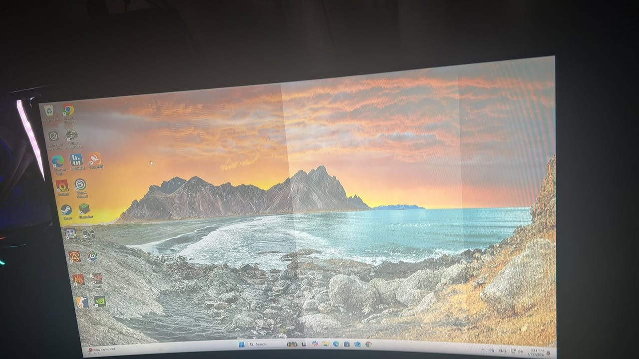 كرت الشاشة: 1660super asus 6g oc يعني مرفوع السرعة
المعالج: 5600x 
الرامات: 16*2 corsair 3600  تكدر تغير الوانهم من التطبيق 
البورد: b550 asis tuf gaimng
التخزين: m.2 512 lexar
1thdd
Psu: 700 watt thermltake
مبرد مائي 280 nzxt هذا المبرد يبرد حتى i714700k سعرة اول مانزل 150 دولار ولحد الان غالي
شاشة شاومي 1080 75 هرتز حوافها سلم تفيد للبثوث 
شاشة msi البنل مالتها الوانه مو واضحة بسبب ضربة 144 هرتز 1080 منحنية هاي هدية ويه البي سي
الكيس مثل ماتشوفون كدامكم
طبعاً التجميعة تكدر تطورها لأن البورد قوية والرامات 32 ترددهم زين منصة كلش حلوة وبراندات كلها قوية ماكو براند ممعروف موجود كل الكراتين فقط المعالج ماكو والتخزين ماكو ووياها كيبورد وماوس وماوس باد وكيبل لان عشر مترات وادبتر وايفاي هيج سعر متحصلون
السعر 950 بدون عملة 
الرقم اتصال واتساب ***********
العنوان بغداد الشعب حي البساتين
