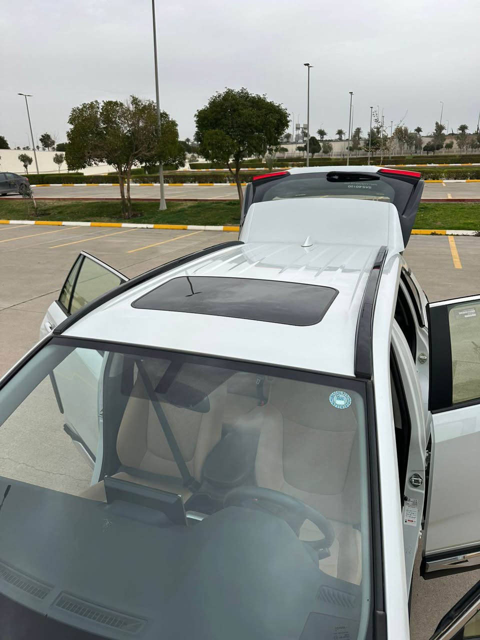 Rav4  haybird
سفری شەریکە زەمانی ٦ سالی پاترەکەی مایە  بی سبوخ  تانها ٣ پەنجە ساردە کوتی هەیە رسمم دانایە  ٣٠ هەزار رۆیشتووە 

0750 484 9091 أربيل, العراق
