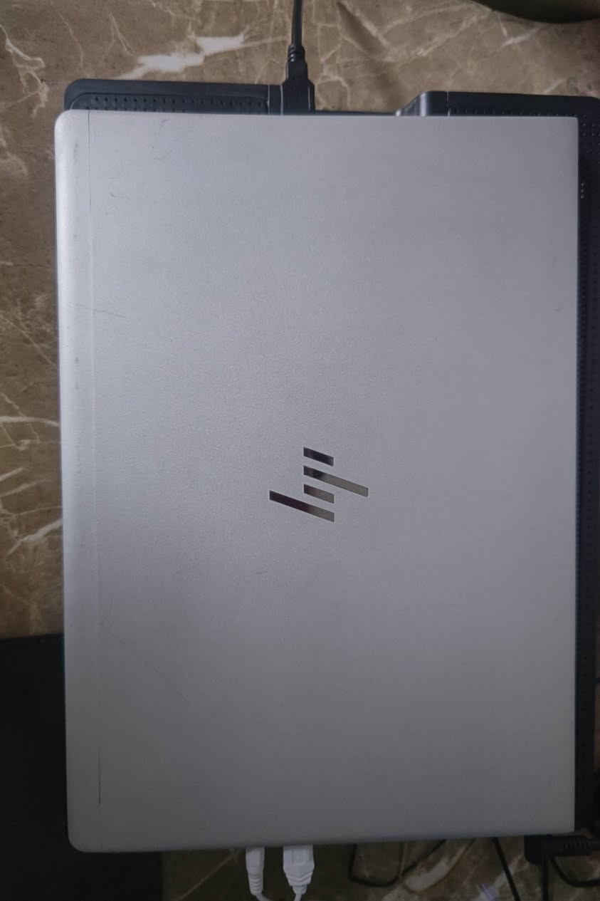 السلام عليكم حسابه HP EliteBook 745 G6

المعالج: AMD Ryzen 5 PRO 3500U مع معالج رسوميات Radeon Vega Mobile Graphics

نوع النظام: نظام تشغيل 64 بت، ومعالج بمعمارية x64

نظام التشغيل: Windows 11 Pro

الإصدار: 21H2

رام 8 ذاكره 256 

كرت الشاشه مدمج 2 ك 

رايدهة اب 350 الف وبيهة مجال بصيط مكاني بصره 

***********
