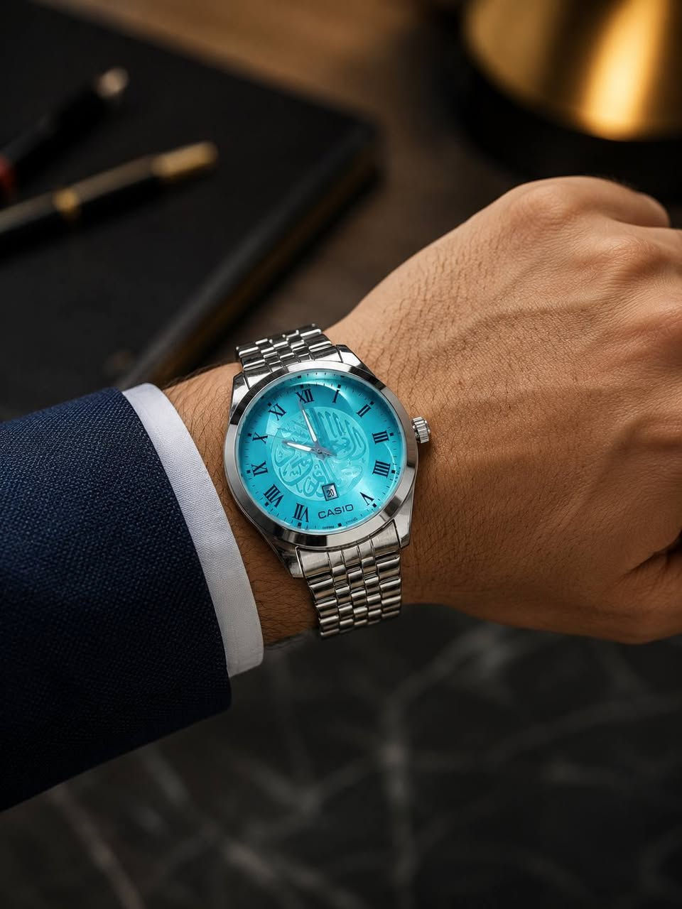 ساعة من ماركة كاسيو (Casio) ⌚
____________________

-ماركة: كاسيو (Casio)  
-مكينة كوارتز ياباني
-مينة تحتوي ع آية قرانية
-زجاج مقاوم الخدوش✅
_معدل ستانلستيل مقاومة للماء 
-القفل فراشة مختم 
-طلاء ثابت 
-الضهر مختم
-عداد تاريخ 📅  
-عقارب مضيئة في الضلام
-وزن ثقيل
مكاني: البصره_قضاء المدينه 
السعر: مع علبة بـ20 الف


**إذا كنت صاحب هذا الإعلان وتريد حذفه لأي سبب، رجاءا أرسل رسالة إلى الدعم الفني**