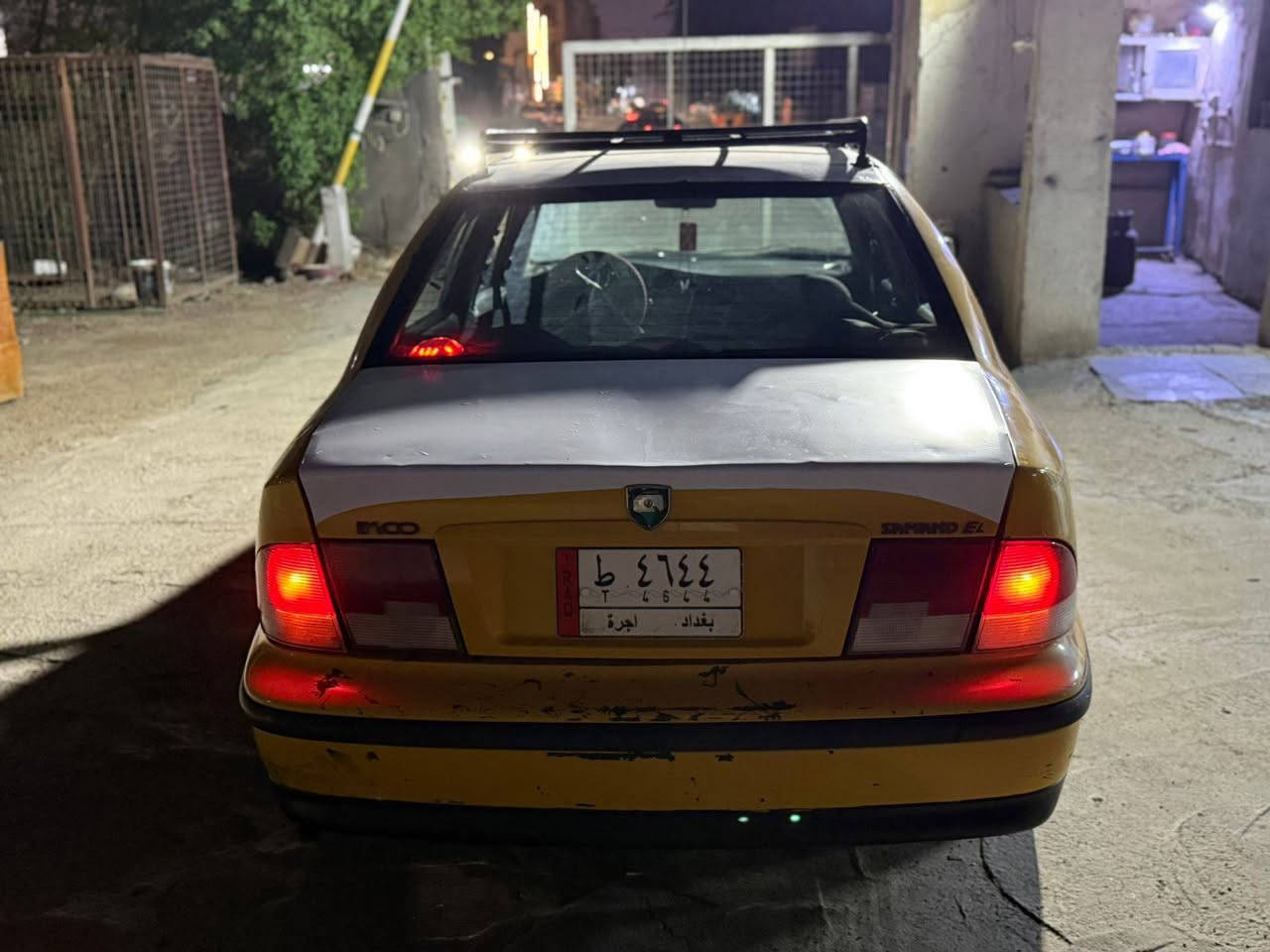 سلام عليكم سياره سمند 2011 سياره جاهزه ناطقه رقم بغداد الماني كير ومكينه فول عارضه ب27وبيهه مجال ***********
