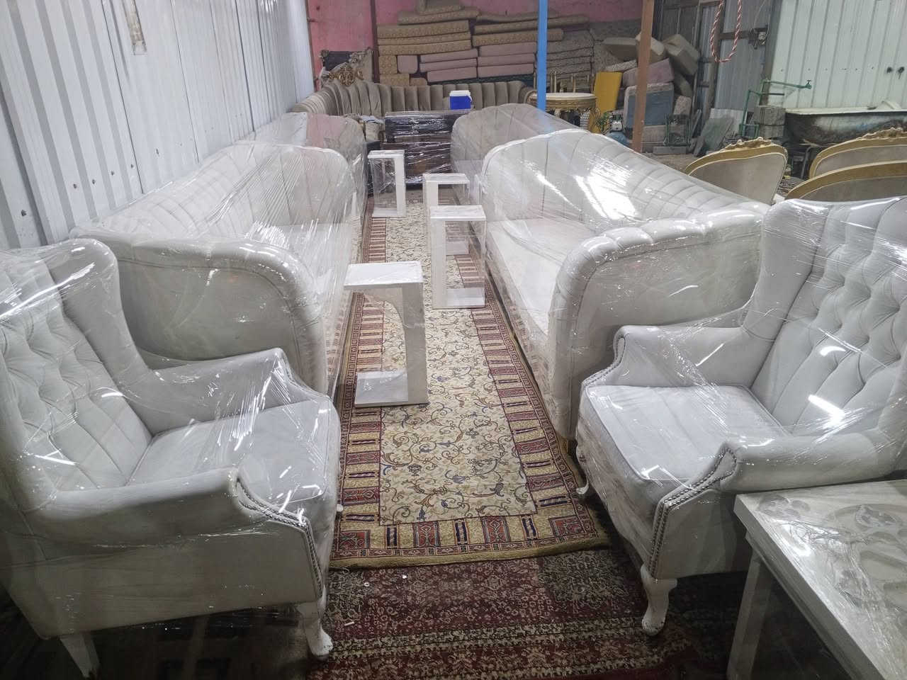 تخم  كويتي ١٦ نفر. مودرن.  السماوه العسكري   مقابيل البانزين خانه. ***********   واتساب
