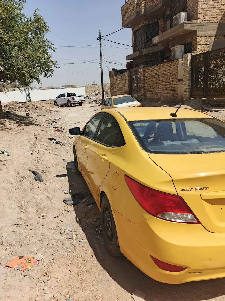 اكسنت 2015 مصفره هيئه وغرامات تحويل مباشر
محرك 1600GDi كير محرك كفاله حداديه 80% 
العنوان ديوانيه مركز 
رقم ***********//***********
