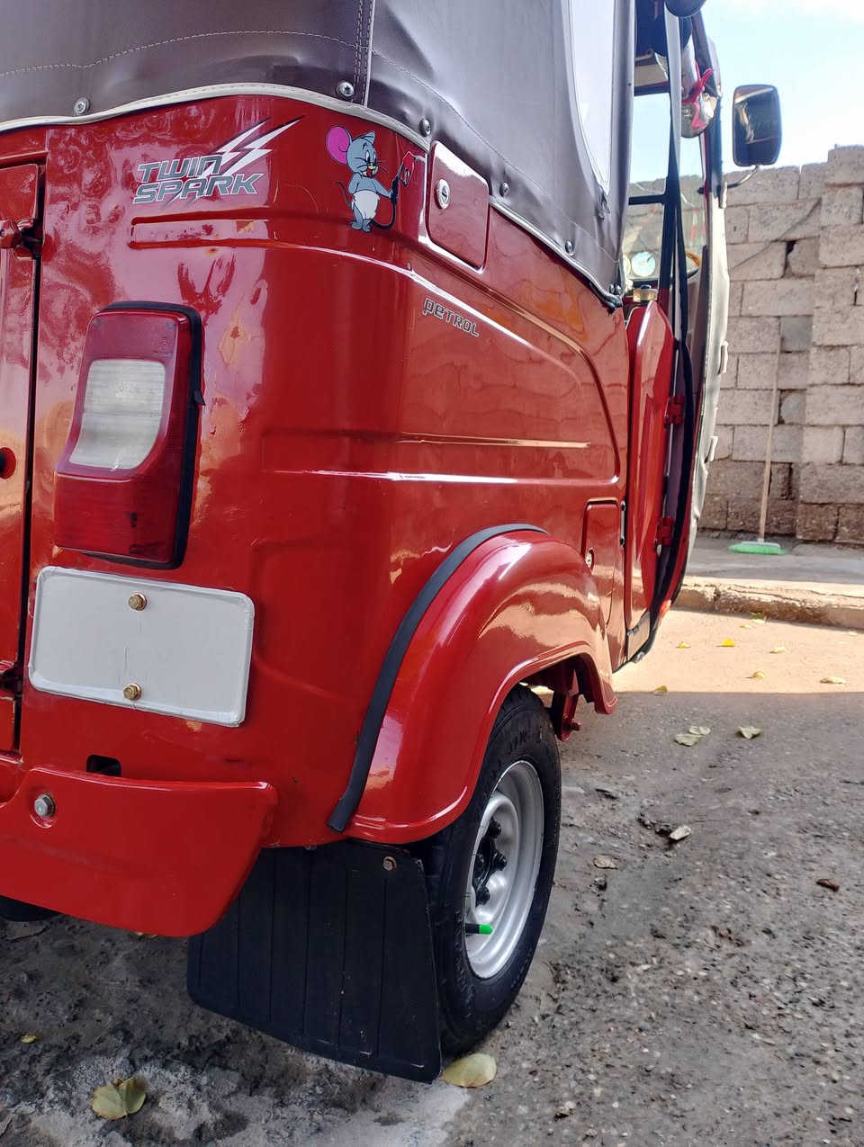 السلام عليكم تكتك 23 مضلع رقم وسنويه ديالئ تحويل ثاني يوم تكتك مكفوله كفاله عامه سبير مانازل تكتك زيرو ***********🧿
