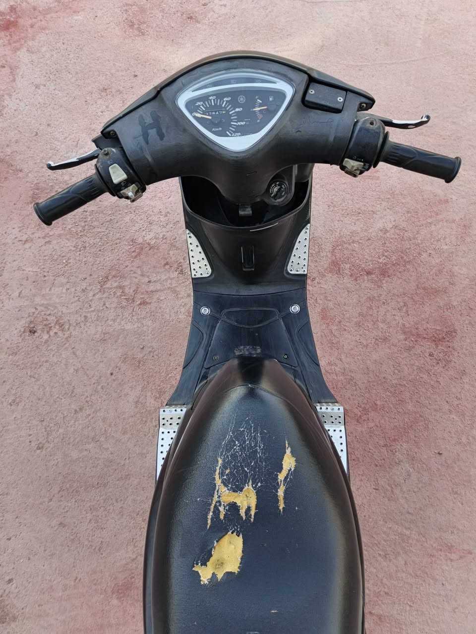 السلام عليكم
ماكس عدله بلاديه بحاله الوكالة
موديل 2003
دراجه نضيفه ما عدا بس الكابريته تجاري ولباقي كله بلادي 
العنوان :كربلاء المقدسة
طويريج الحبيبه📍
الرقم : ***********
