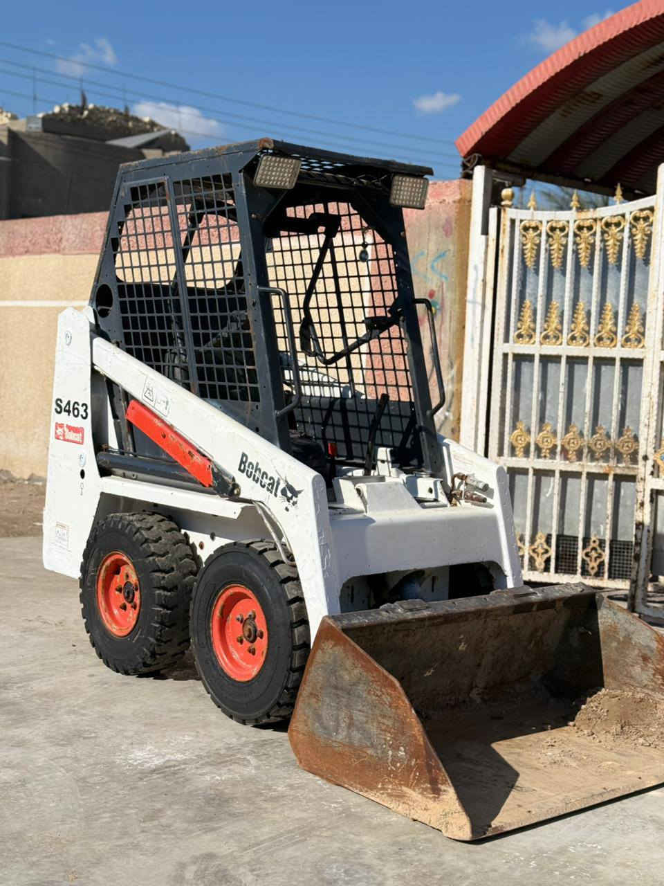 سلام عليكم ورحمة الله وبركاته شفل بوب كات بزون مكفوله مظخاته ما مفتوحه موديل ١٢  ما مشتغل بالخباطه  جديد  يصعد بالكيه الفحل هوة وغراظ الخباطه سويه ما يحتاج سيارة ثانيه  محرك جديد شرط ما مفتوح  ت***********
