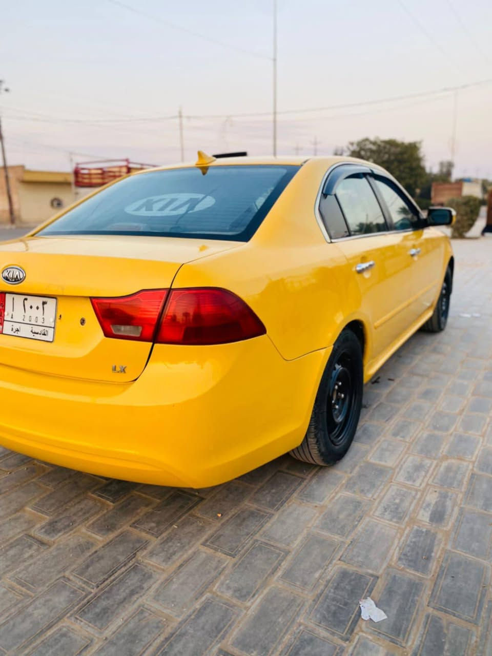 سلام عليكم كيه اوبتيما للبيع 2009 امريكي مكينه 2400 دوش ما مفتوحة مكينه كير حدادية  كله جديد رقم قادسية مصفرة هيئة وغرامات بيه جاملغ امامي بدون دواخل والباقي كفالة السنويه 28 تبريد ثلج 🥶 السعر 102 وبيه مجال مكان السياره بابل الشوملي رقم الهاتف ***********
