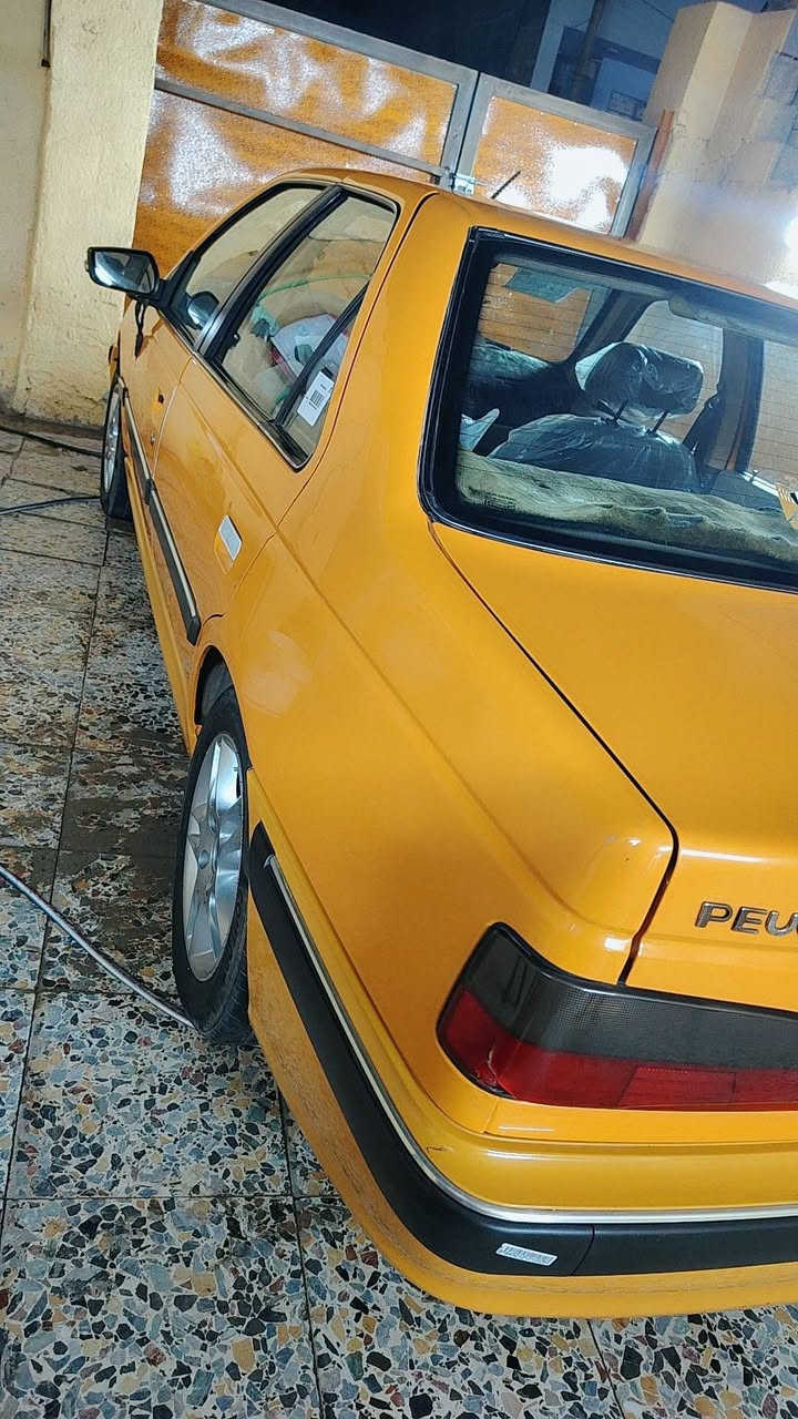 السلام عليكم سياره بيجوو باص موديل 23 سياره خير من الله مكفوله من الضربه والصبغ
ما ناقصهه اي شي منضومه غاز هزه جديده  مصفره هيئه وغرامات رقم انكليزي بااسمي شرط تحويل ثاني يوم  
مكان بغداد مدينه الصدر 
السعر 69 وبيهه مجال للطيبين 
الاستفسار 👈***********
