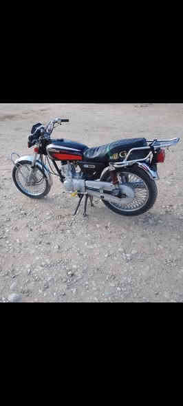 سلام عليكم دراجه للبيع موديل 2021 شرط محرك ما مافتوح لا صرف ولا بخار دراجه كهربيات شقااله شرط بس باتري السعر 400 وبي مجال رجان جماعت 300 لا يرسلوني هاذا رقمي ***********
