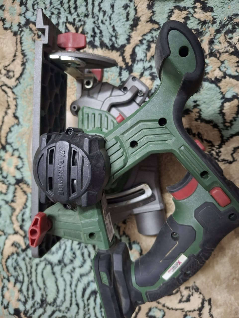 من رخصة الادمن المحترم لامفحوص ولا مفتوح فحم خلونه سعر وبل عافيه عليكم 
مناشير


**إذا كنت صاحب هذا الإعلان وتريد حذفه لأي سبب، رجاءا أرسل رسالة إلى الدعم الفني**