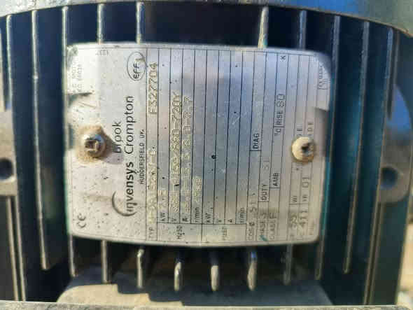 ماطور ضغط مثل ما نوضح بصوره لوحه مالته وقياسن حجمه ويا المنبرين طول الماطور 146 وعرض الخنزيره مال البشارات اعرض من المنبرين ماطور ضغط ينفع للمحطات الكبار وينفع غسل ماطور ايطالي ما مفتوح شد شركه تفاصيل اكثر ‏‪0781 126 9516‬‏
