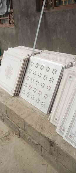 عندي سقوف ثانوي 
 عدد=200قطعه
جسر طول 3متر عدد=2
قطعه أم 120عدد=10
رايدهن ب60الف وبيهن مجال 
الرايدهن يتصل ***********
***********
