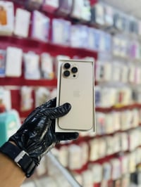 آيفون ١٦ برو ماكس • بطارية ٩٨ • مكاني رفاعي