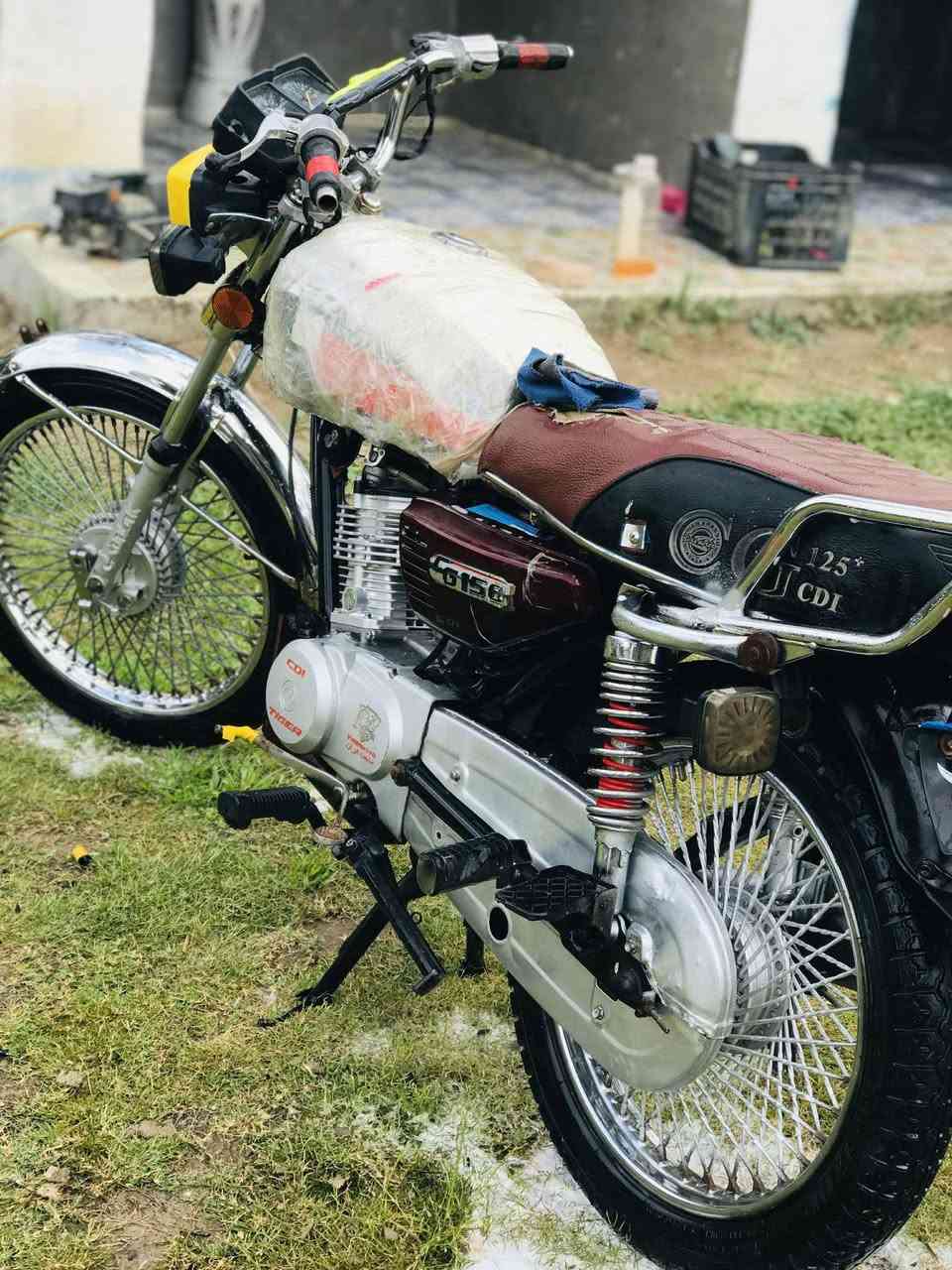 سلام عليكم درجة البيع موديل 22 مكفوله كفاله عامه محرك مامفتوح اوراق اصولي السعر خاص مكاني بل الحمزه الغربي نتصل وبيك خير وتدلل ***********
