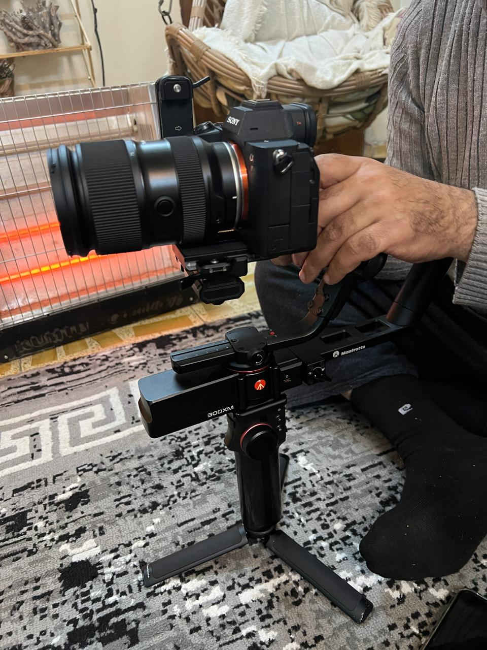 📢🔥 للبيع مثبت احترافي Manfrotto MVG300XM – فرصة ذهبية للمصورين 🔥📢
إذا تريد شغل سينمائي حقيقي وثبات يخليك تطلع فيديو نظيف بدون اهتزاز… هذا هو الحل 💪🎥
🔹 مثبت 3 محاور (3-Axis Gimbal) احترافي من شركة عالمية
🔹 يتحمل وزن لحد 3 كغم – يشيل كاميرات الثقيلة بدون تعب
🔹 جسم قوي ومتين جداً مصنوع من مواد عالية الجودة
🔹 تصميم عملي ومريح بالمسك لفترات تصوير طويلة
🔹 شاشة LCD للتحكم السريع وتغيير الإعدادات بسهولة
🔹 بطارية تدوم تقريباً 8–10 ساعات شغل متواصل
🔹 أوضاع تصوير متعددة (Follow – Lock – POV – Inception Mode)
🔹 توازن سريع وسلس – ما يضيع وقتك بالموقع
🔹 مناسب للأعراس، الإعلانات، اليوتيوب، الريلز، والأعمال الاحترافية

الميزة الأهم 👇
شركة Manfrotto معروفة بقوة تصنيعها ومتانة معداتها، وهذا الموديل خصوصاً يتحمل شغل ثقيل وما يخذلك بالميدان 💯

الحالة: (استخدام خفيف جداً )
💰 السعر: (450الف – و بيه مجال همين
📍 الموقع: (بغداد الحارثية شارع الكندي)
📞 للتواصل خاص أو واتساب ⁦+964 785 877 3731⁩


**إذا كنت صاحب هذا الإعلان وتريد حذفه لأي سبب، رجاءا أرسل رسالة إلى الدعم الفني**
