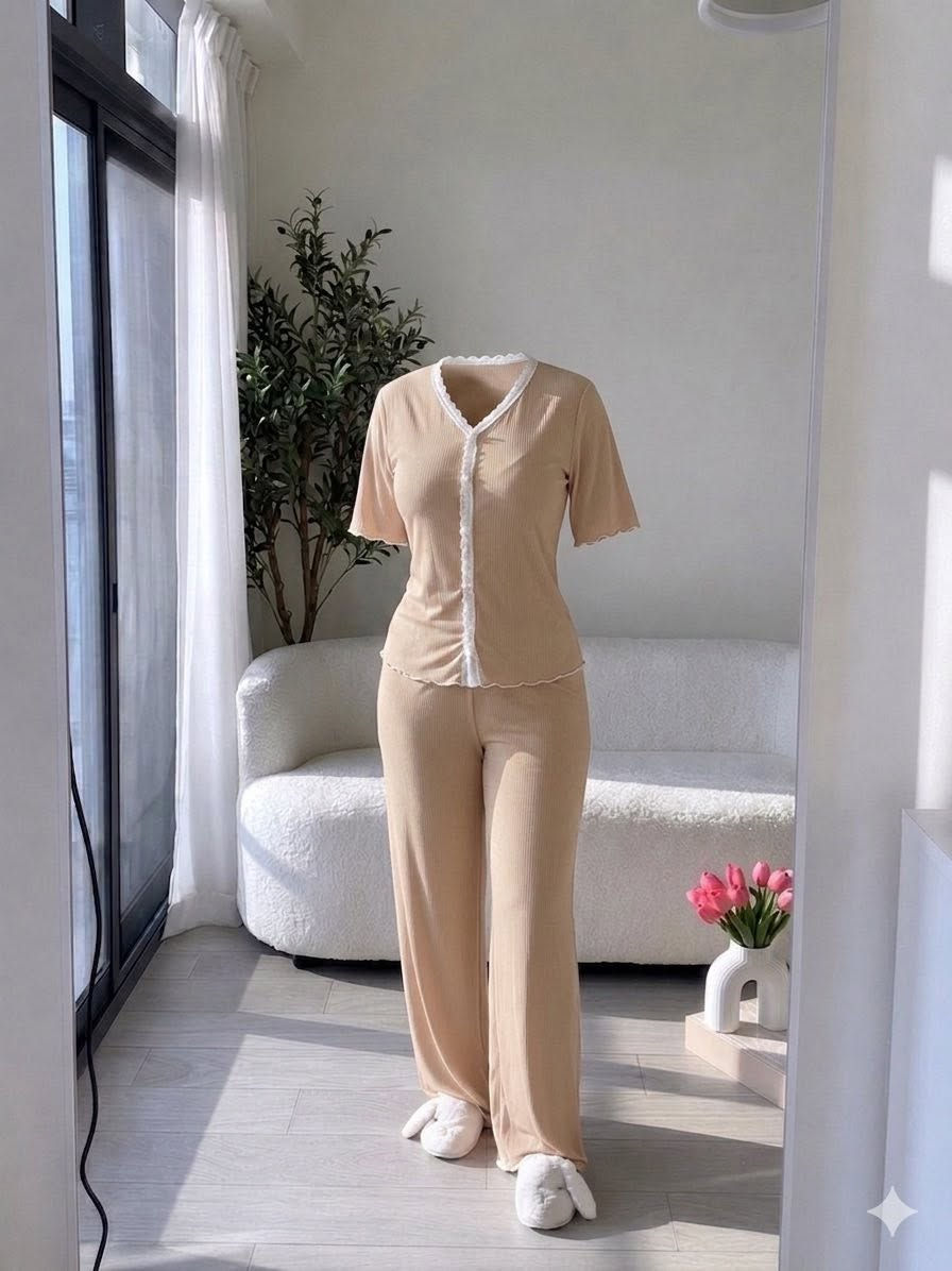 💃💃 تراك نسائي بناتي  سادة قطعتين — قمة الأناقة والراحة 😍 لوك ناعم وعصري بفصال أنيق يضيف لمسة أنوثة جذابة بكل تفاصيله 💕

🔹 نوع القماش:
ريب بوليستر تركي + قطن ليكرا
مطاط، مريح، وخفيف على الجسم
✨فصال مرتب وجودة عالية عالفحص✔️
✨ القياسات  L/XL /XXL ✔️
✨ يلبس من وزن ٥٠ الى وزن ٨٠ كيلو ✔️ 

 السعر ١٣ آلاف 🔥🔥 
🚘يوجد خدمة توصيل لجميع محافظات العراق ٤ الاف🚘


**إذا كنت صاحب هذا الإعلان وتريد حذفه لأي سبب، رجاءا أرسل رسالة إلى الدعم الفني**