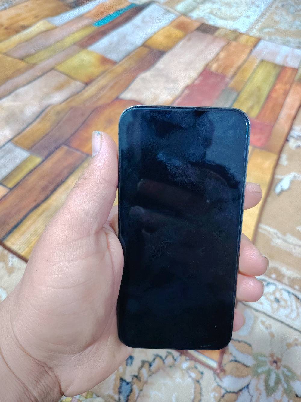 13 برو ماكس ذاكرة 512
بطاريه 85 
السعر 750 وبي مجال 
بلادي ما مفتوح شرط 
توصيل جميع المحافظات 5 الاف 