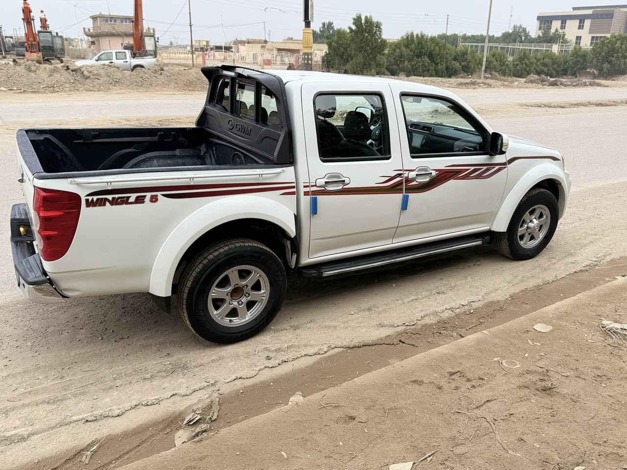 السلام عليكم 
كريت ويل2023 سيارة 
رقم القادسية تحويل مباشر.  
‏سيارة كفالة عامة
‏السيارة مدورة ثاني يوم 
 ‏
محرك كير كفاله 
تخم تاير جديد 
‏
‏ السعر120 وبيه مجال للشراي
المكان الشطره قضاء الدواية
‏***********.      ***********
