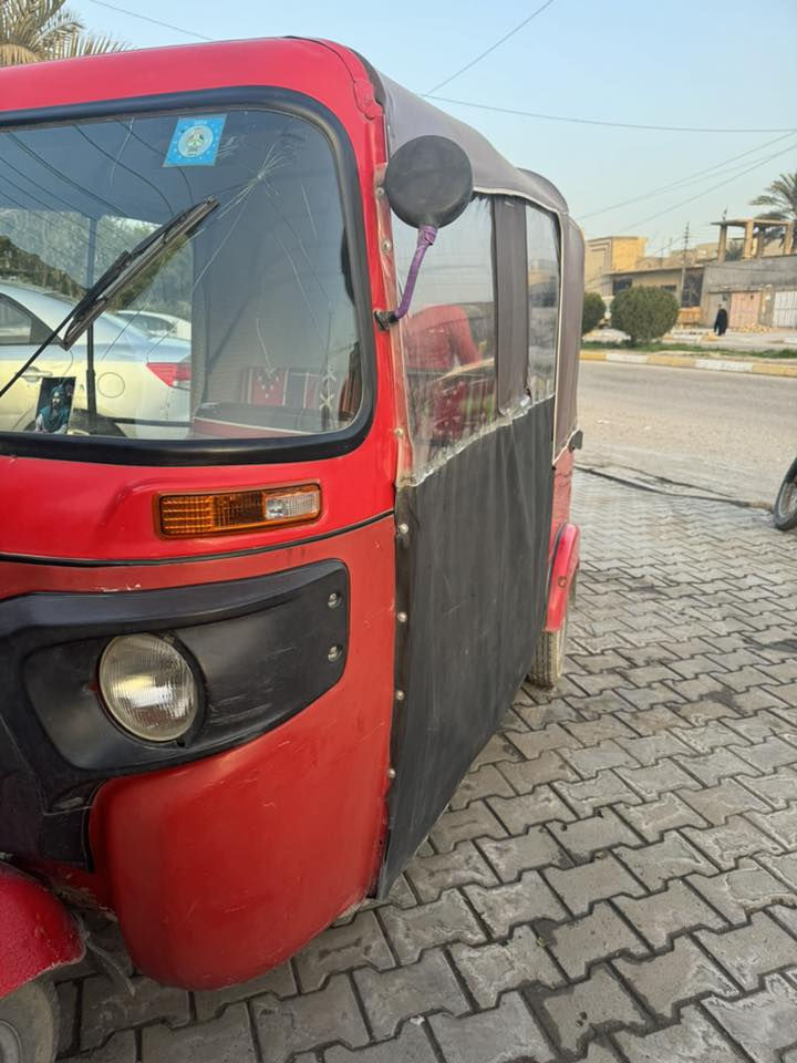 السلام عليكم                                                                      تكتك مديل 18 رقم كربلاء سنوية وهزه جديدة يعني كبل تحولها بسمك تكتك كفالة عامه من ظربه وصبغ كل بلادي حته المكينه 
والمكينه مجفته مره وحده وبيها خياسات دوس مامعمرهن ومبينات بصوره سعر 4900 وبيها مجال مكاني كربلاء حي الغدير 
***********
