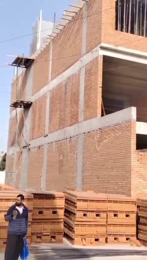 كادر عملنا المتميز بأتقان البناء خلفات ثنين
الخلفه سيف ابوعبد ***********
