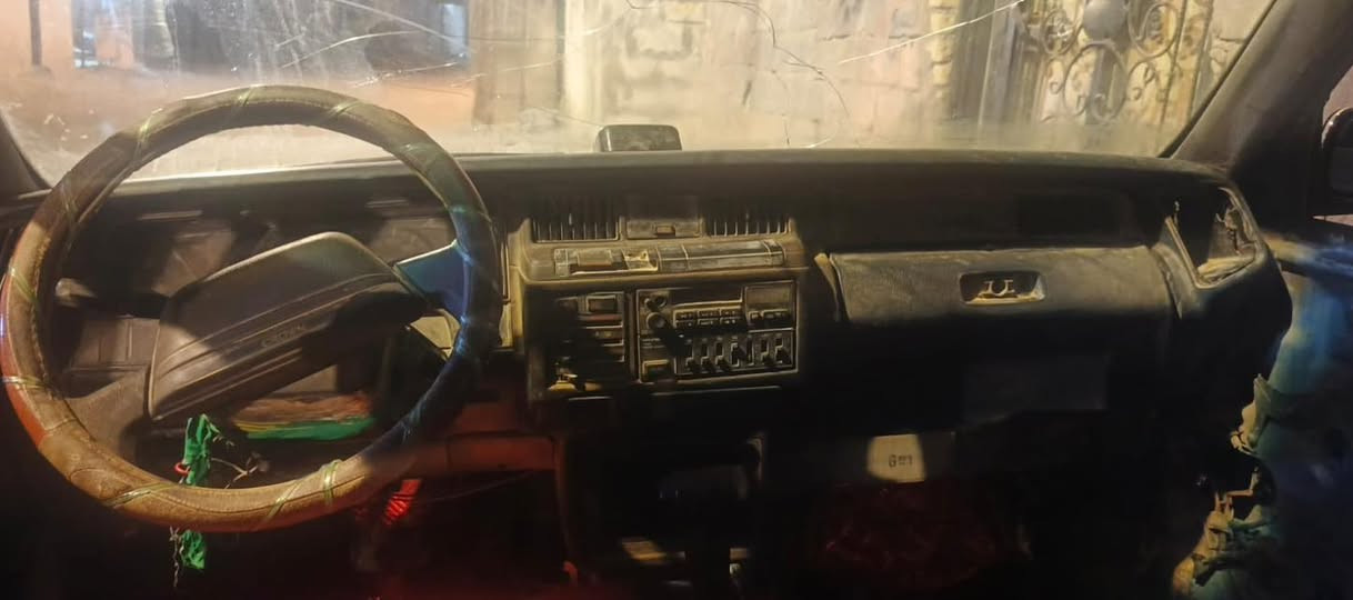 سيدان رقم صدامي راعيه ما اندله مكينة بيه خيط تبخير السعر 15 وبيه مجال المكان البصرة الجمهورية الرقم ***********
