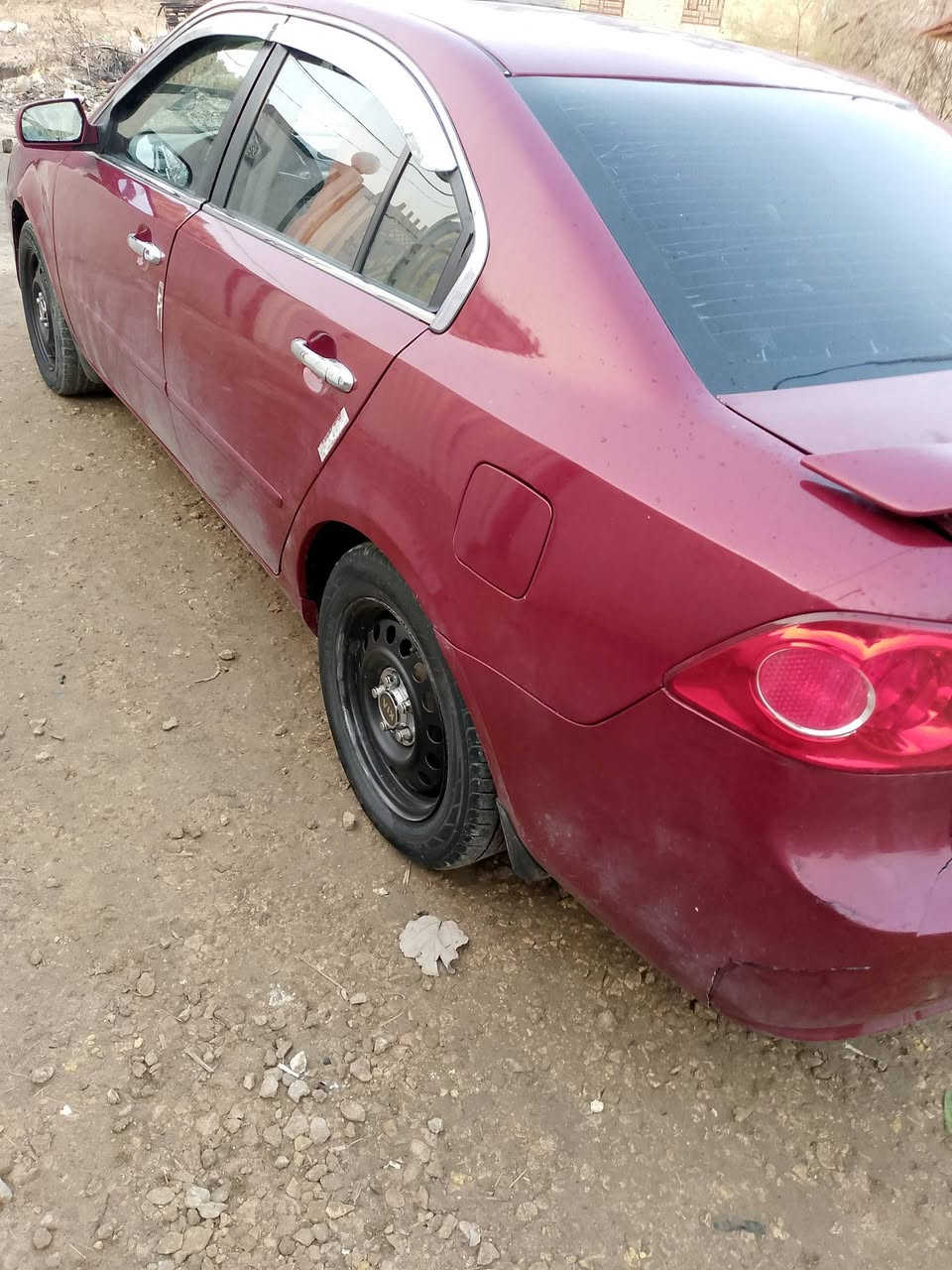 السلام عليكم كيه اوبتمه موديل 2008 سياره جديدة وجاهزه عوزه دعاميه خلفيه فقط مصبوغه عام اثر جراد وارد امريكي ضربته جاملغ خلفي فقط السعر 85 وبيه مجال ***********
