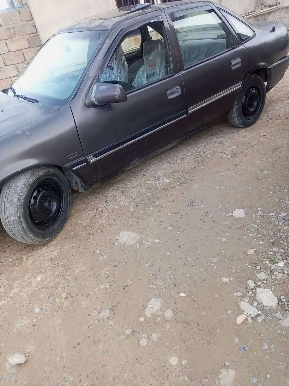السلام عليكم
أوبل فكتره موديل ٩١
رقم الماني سنويه عضم عاج نجف
محرك ٢٠ 
صدر فوگ النص عمر 
تواير نص عمر 
كهربائيات كله شغاله 
سياره جاهزه 
السعر ٢٠ وبيه مجال قليل 
يرهم مراوس حسب القناعه بطه مكصوص نضيف هم يرهم 
***********
