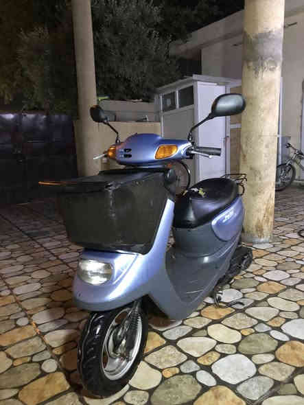 السلام عليكم عندي دراجه ياماها سله چبير نفخ تايرات جديده دراجه نضيف اي عيب ما بيه شراي يتصل ع هذه الرقم ***********
