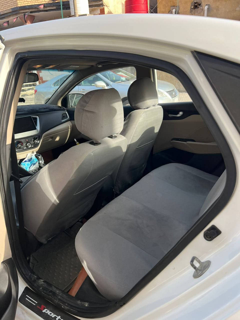 اكسنت خليجي موديل 2019 مكفولة من الصبغ والضربة بيهة بس بارد بسم شركة سنويتها منتهية للبيع او مراوس حسب القناعة اي استغسار اتصال بالرقم *********** البصرة, العراق
