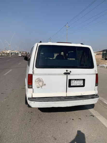 السلام عليكم فان موديل ٢٠٠٠ مكفوله مكينه كير حداده 
جاهزه كهربائيات بلكات فيت بم دينمو سياره نضيفه رقم بصره راعيها متوفي أبيع بدون تحويل السعر ٢٧ ***********
