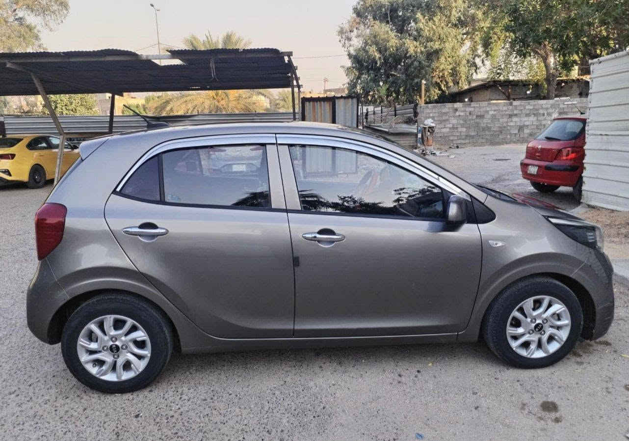 كيا بيكانتو (مورنينج) موديل 2018/ خليجي 
محرك 1200/3 سلندر 
بصمة
جلد 
تحكم ستيرن رقم بغداد جديد مشروع وطني سنوية للـ2031
ماشيه 86
بدون حادث بدون صبغ شخوط قليلة بالدعامية مثل ما موضح بالصور 
السعر 90


**إذا كنت صاحب هذا الإعلان وتريد حذفه لأي سبب، رجاءا أرسل رسالة إلى الدعم الفني**