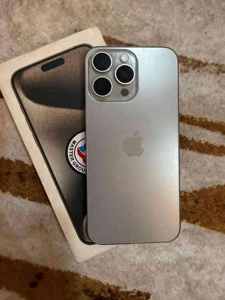 🔥 للبيع15 iPhone – برو ماكس🔥
📱 جهاز نظيف ومستخدم استخدام شخصي

✨ اللون: تيتانيوم فخم

🔋 نسبة البطارية: 90٪ – أداء ممتاز

📦 الحالة: جيدة جدًا، بدون أعطال أو مشاكل

⚙️ الجهاز شغال 100٪ وكل شي تمام

📱ملحقاته كلها موجوده (شاحنة  كارتونة)

💰 السعر: حلو ومناسب (1050) مليون وخمسين الف

📍 الموقع: بغداد

📞 للتواصل مباشرة: ***********

⚡ فرصة لا تفوت

🚫 لا مراسلة لغير الشراي

🤝 البيع مباشر والتفاهم عند الاتصال
